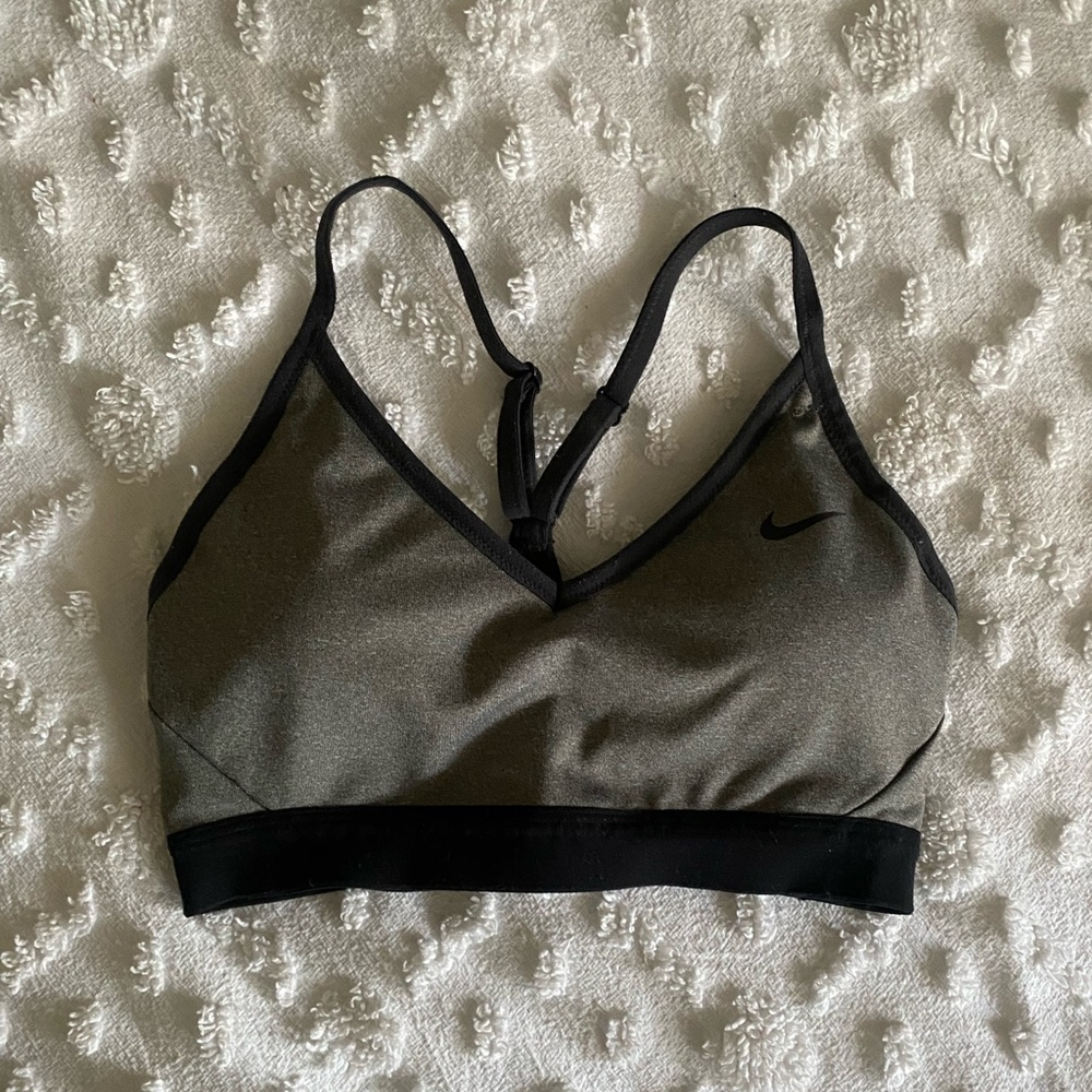 Nike S padded sports bra